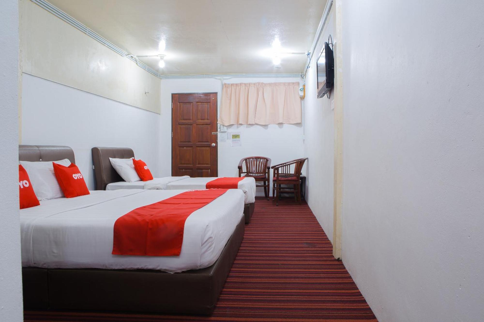 Oyo 90037 The 7 Lodge Tambunan מראה חיצוני תמונה
