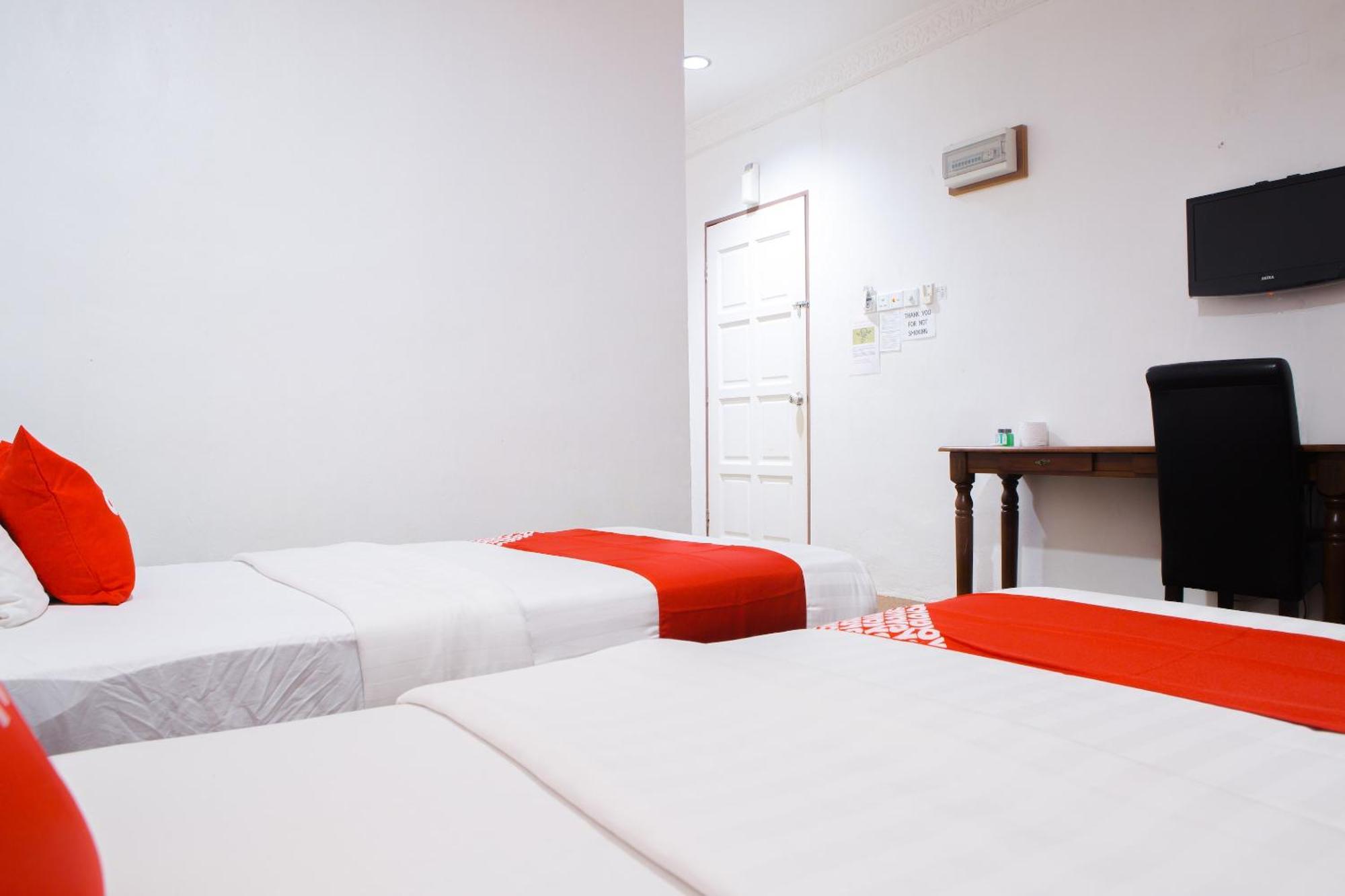 Oyo 90037 The 7 Lodge Tambunan מראה חיצוני תמונה