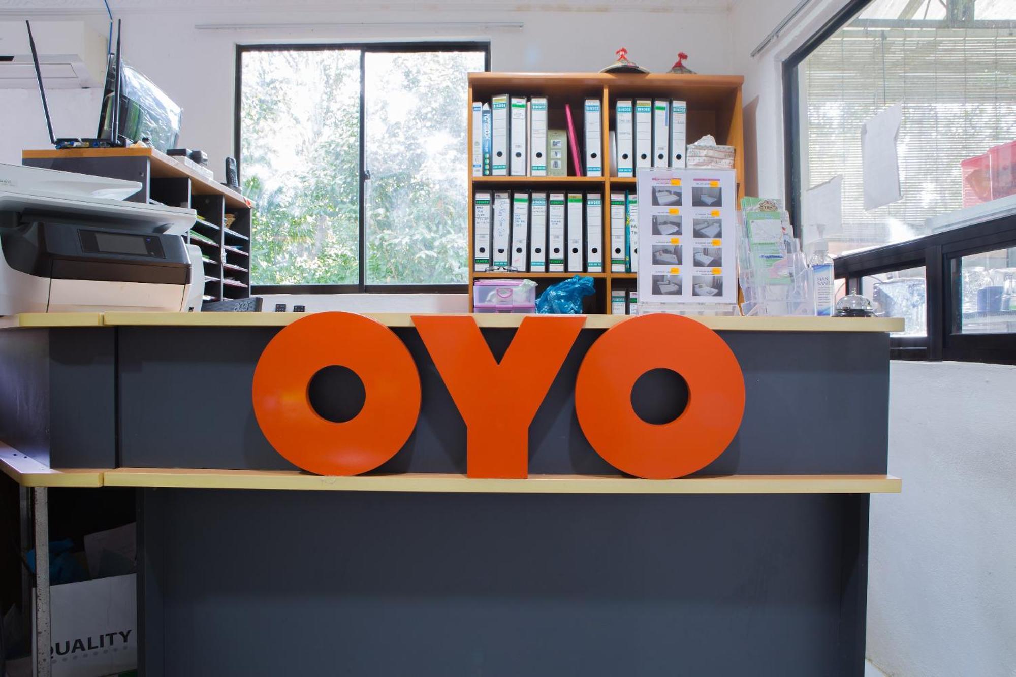 Oyo 90037 The 7 Lodge Tambunan מראה חיצוני תמונה