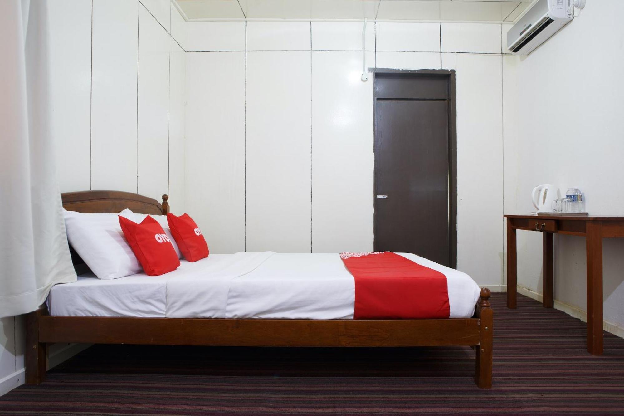 Oyo 90037 The 7 Lodge Tambunan מראה חיצוני תמונה