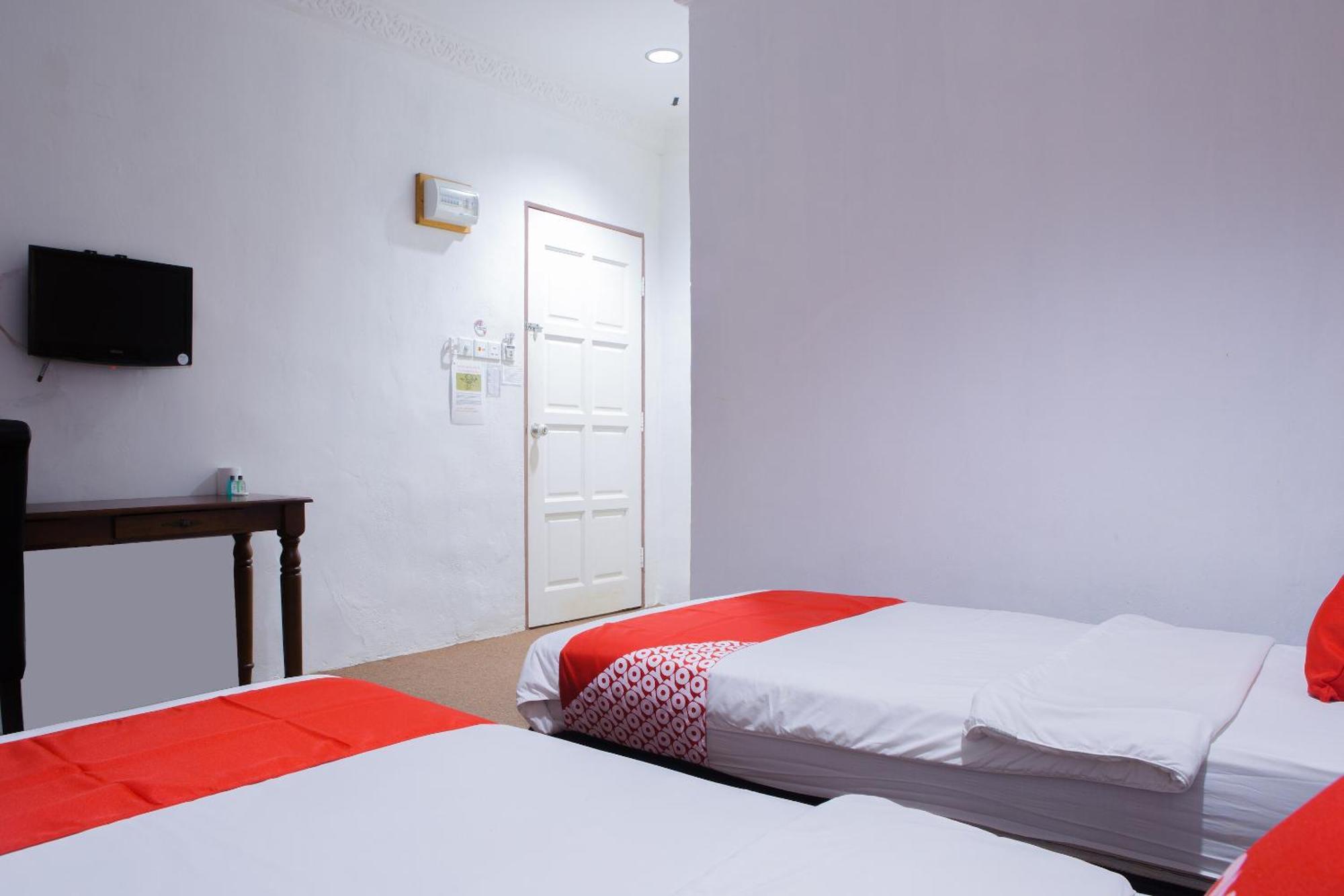 Oyo 90037 The 7 Lodge Tambunan מראה חיצוני תמונה